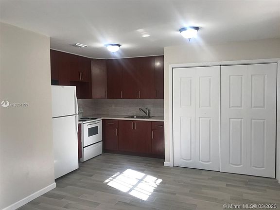 4th image of 2167 NW 1st Ter #2167