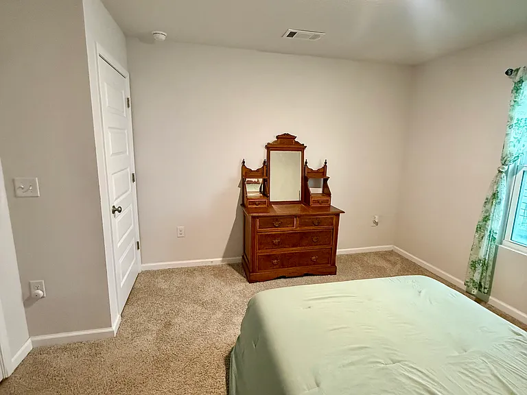 5482 Peach Dr — Photo 4