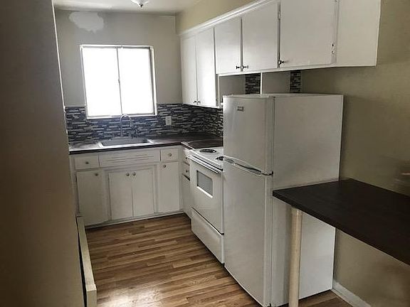 4th image of 1539 W Farnum Ave
