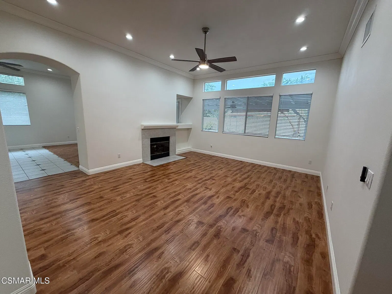 3 bed, 2.5 bath, 2455 sqft, $4,795 — Photo 4