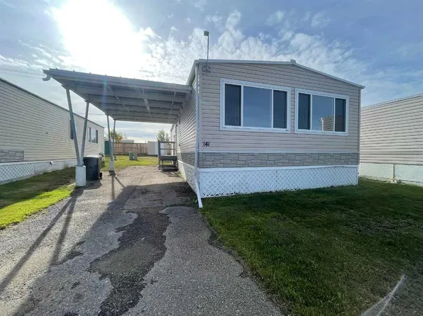 5308 57th St #141, Lloydminster, AB T9V 2A3