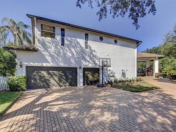 2nd image of 1097 Sable Ct NE