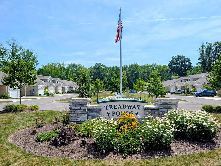 638 Treadway Blvd — Photo 11