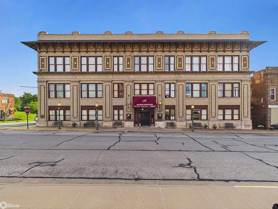 1st image of 629 Blondeau St