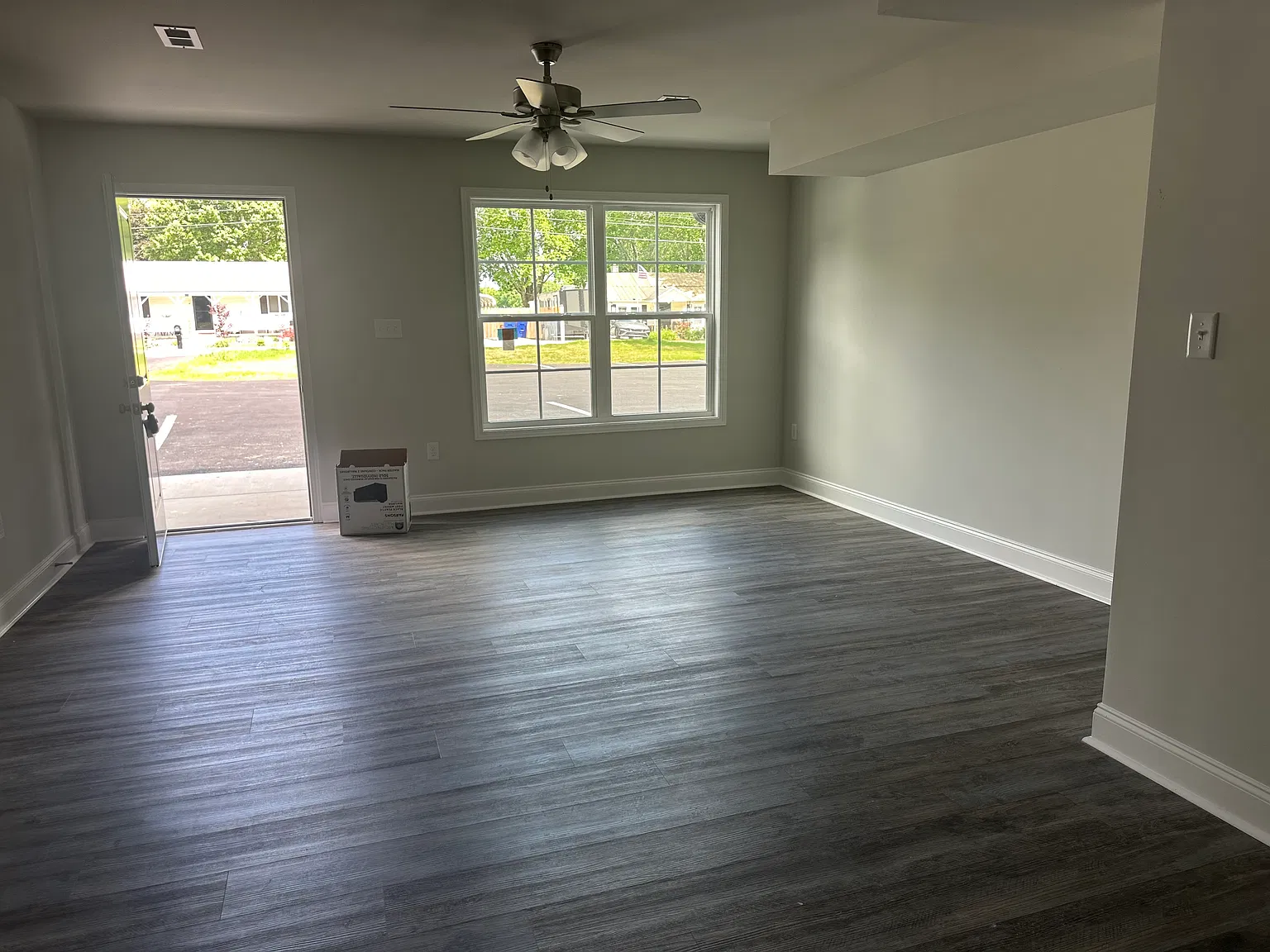 2 bed, 2.5 bath, $1,095 — Photo 2