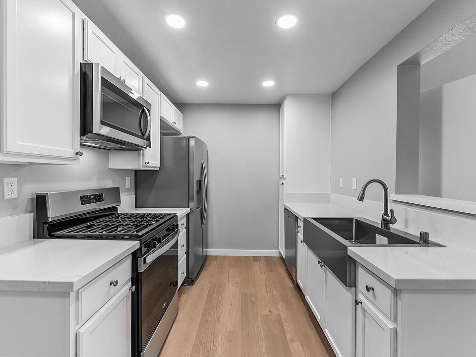 1st image of 315 S Newhope St APT 227