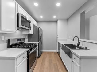 Newhope Village, Santa Ana, CA 92704