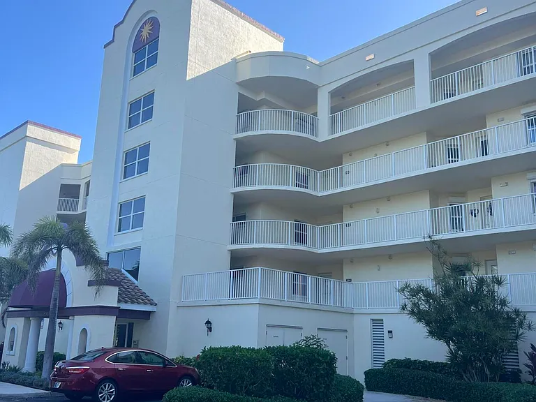 8921 Lake Dr #304 — Photo 45