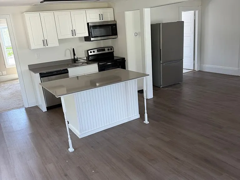 20 Orange St — Photo 1