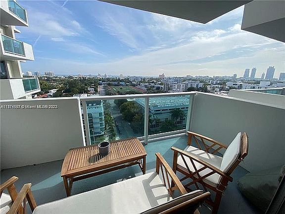 3rd image of 1200 West Ave APT 1211