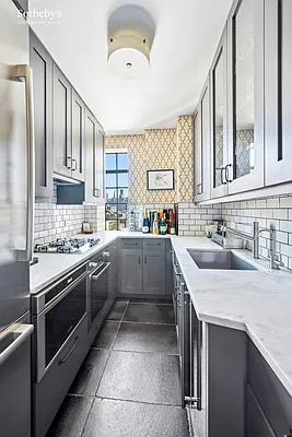 Sold by Sotheby's International Realty | media 8