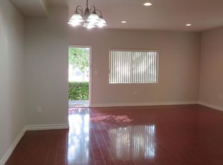 16809 Victory Blvd APT 2, Van Nuys, CA 91406