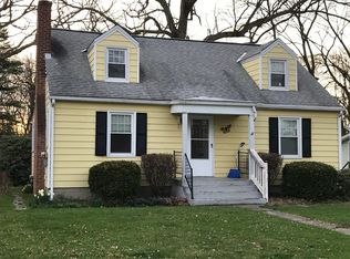 43 Lakeview Ave, Poughkeepsie, NY 12601