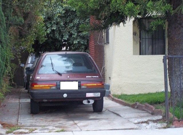 1st image of 632 W Buckthorn St