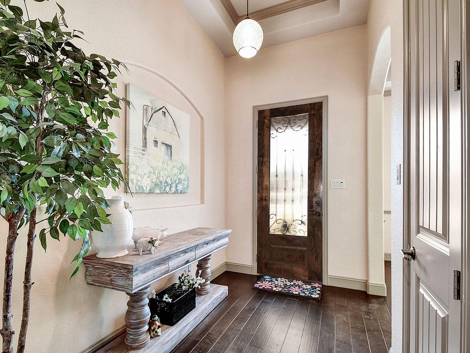 504 Mission Hill Run, New Braunfels, TX 78132 | MLS #9161472 | Zillow