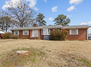 457 Hawthorne Rd, Spartanburg, SC 29303