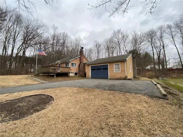 110 East Mountain Avenue, Winchester, CT 06098