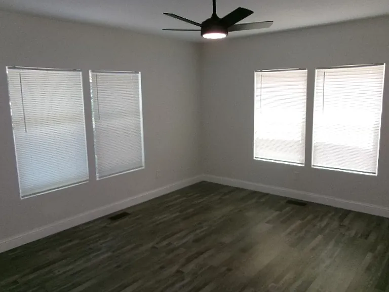 1408 W Main St — Photo 12