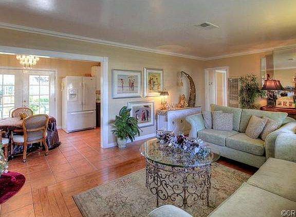 5th image of 239 Myrtlewood Dr