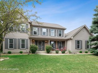 1730 Ridgefield Ave, Algonquin, IL 60102