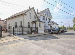 24 Chardon St, Lawrence, MA 01841