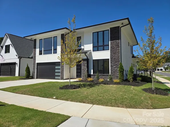 13217 Terrace Court Dr, Charlotte, NC 28278