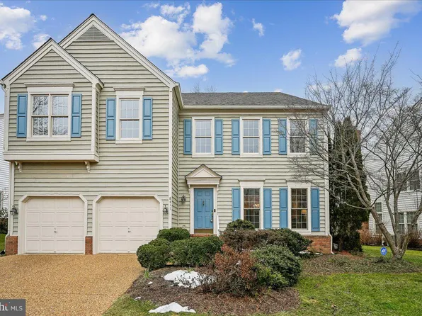 8411 Black Stallion Pl, Vienna, VA 22182