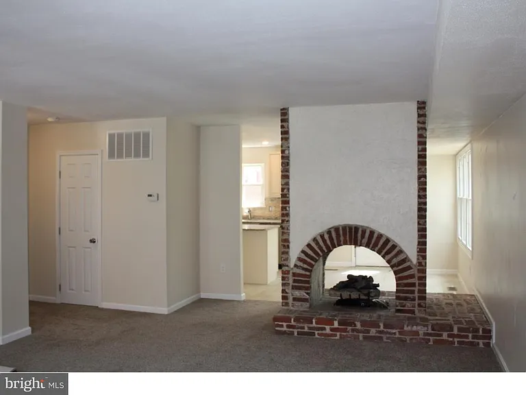 60 Providence Ave — Photo 49