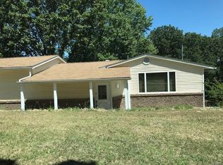 21220 Crystal Blvd, Brighton, IL 62012