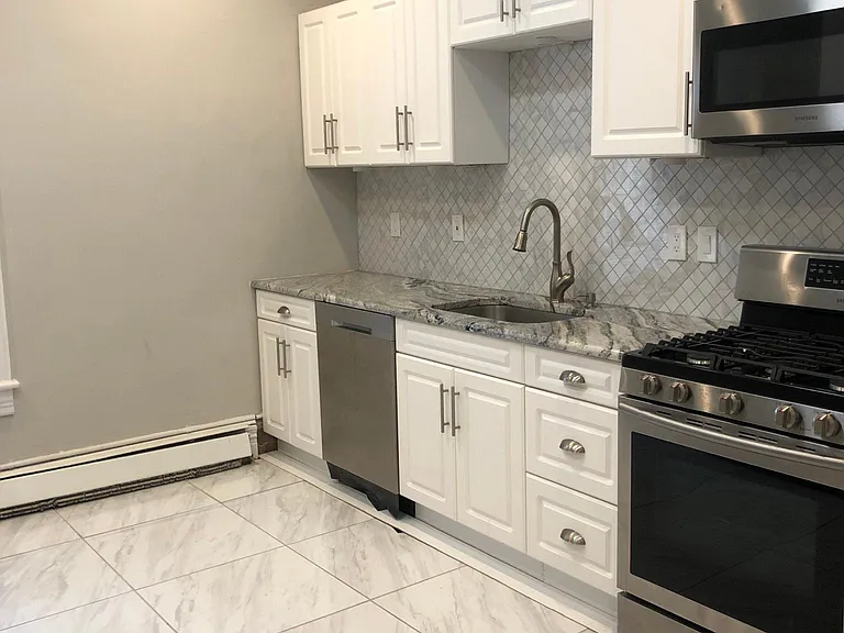 85 Main St #1 — Photo 2