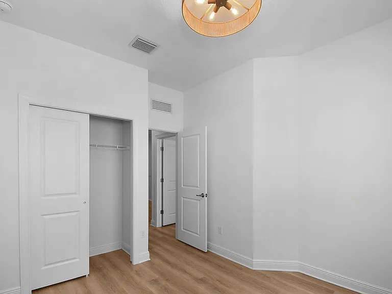 855 SW Heirloom Walk — Photo 35