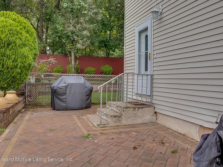 307 S Railroad St — Photo 1