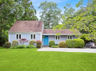 61 Edwards Hole Rd, East Hampton, NY 11937