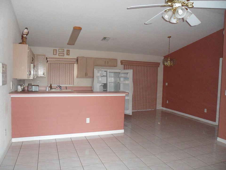 1st image of 604 Llama Dr