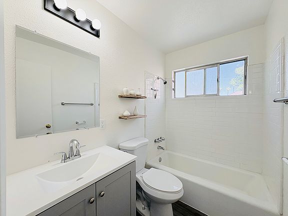4th image of 231 E San Fernando St #4