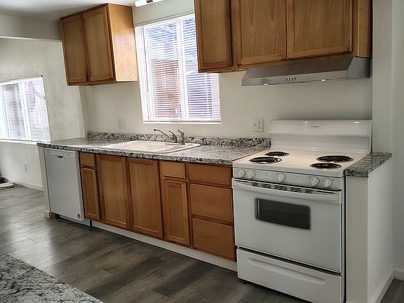 5th image of 14684 Palmer Ave