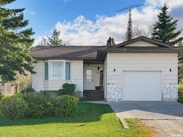 219 Hawkins Street, Drake, SK S0K 1H0