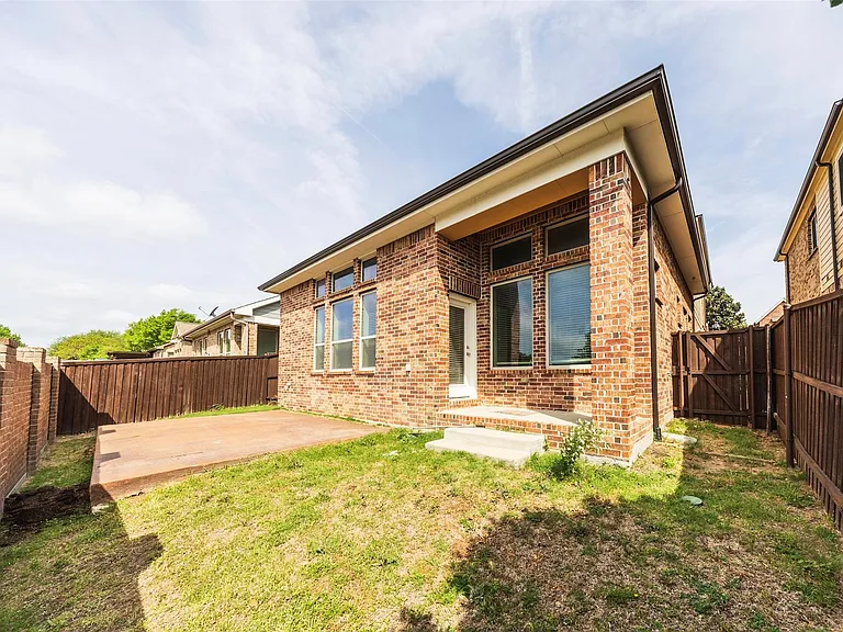 1217 Naples Dr — Photo 33