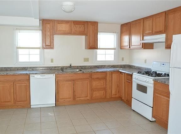 Eat In Kitchen