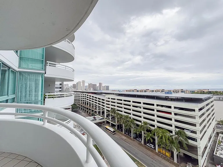 1341 Kapiolani Blvd #16A — Photo 24