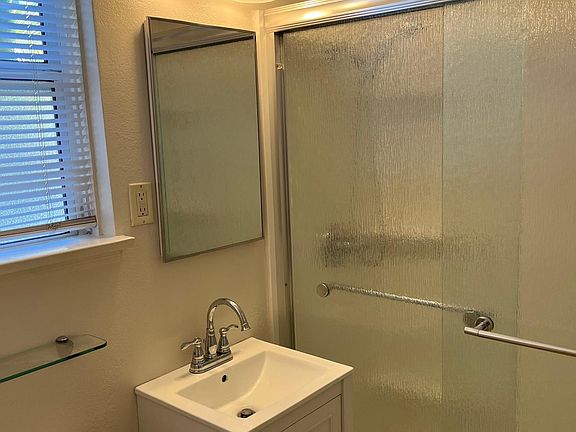 3rd image of 4707 Clark Ave #4707.5