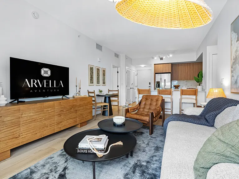 Arvella — Photo 63