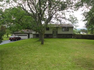 74 W Bloomfield Rd, Pittsford, NY 14534