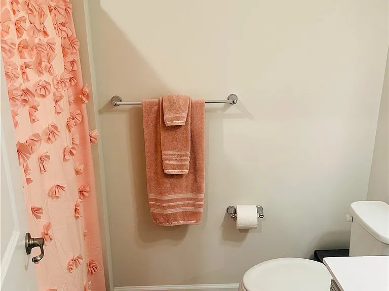 445 Greenwood Dr — Photo 12