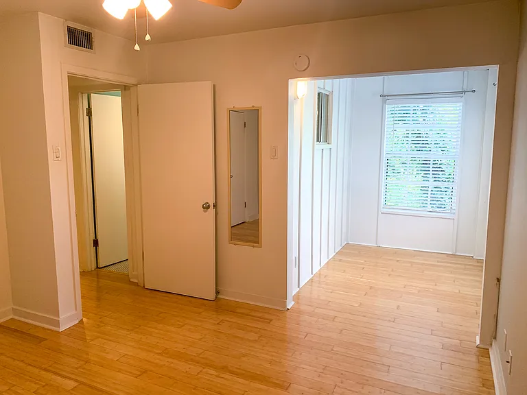 2303 E Side Dr #220 — Photo 12