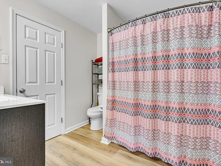 1307 Bennett Pl — Photo 29