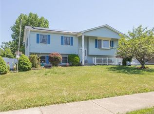 8 Woodstock Ln, Middletown, NY 10941