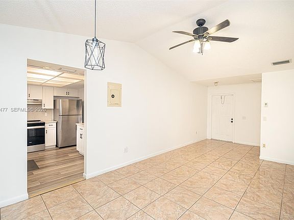 5th image of 15125 SW 48th Ter #G-99