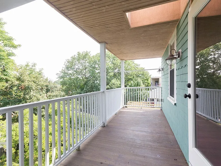 24 Pierce Ave #3BR2BRSTU — Photo 4