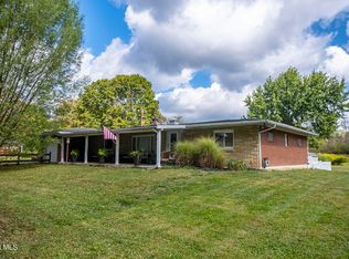878 Sugar Run Rd, Altoona, PA 16601
